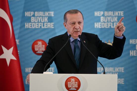 土耳其总统埃尔多安周日在其执政党会议上讲话。