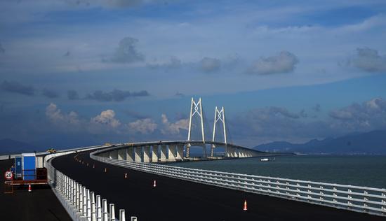 2017年6月8日，世界上最长的跨海大桥-港珠澳大桥全线贯通在即。图片来源：视觉中国
