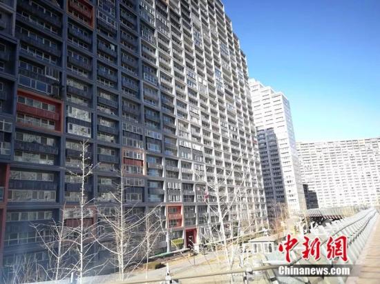 2018年12月，北京像素小区，楼房窗户密密麻麻。中新网记者邱宇摄