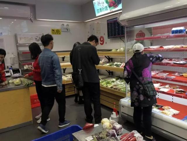 刘强东投资，卖不完的猪肉免费送，这家“奇葩”小店竟然估值百亿